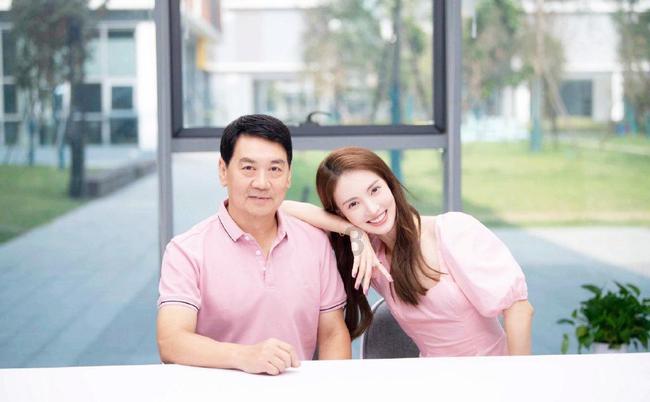 蜡笔小新兄妹春节大拜年
