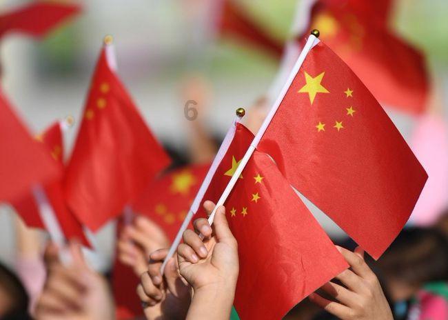 怎么开直播赚钱？游戏画面