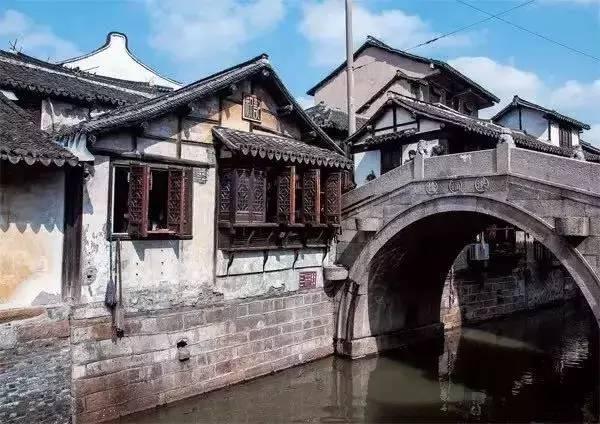 逃出安逸小乡村