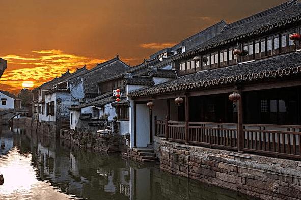 逃出美丽度假胜地