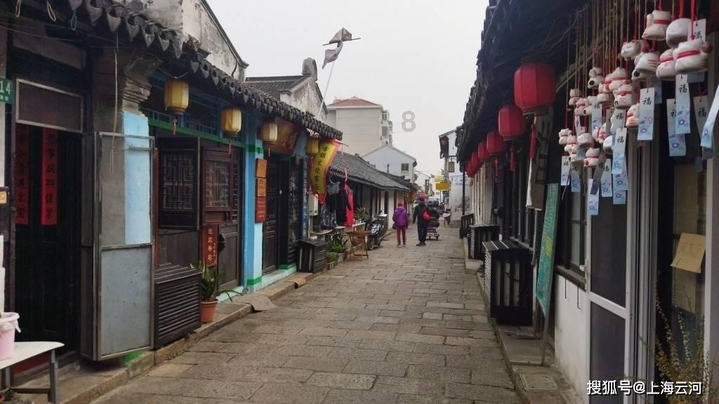 银行卡状态异常说要携带本人身份证去柜台开展身份核实？游戏画面