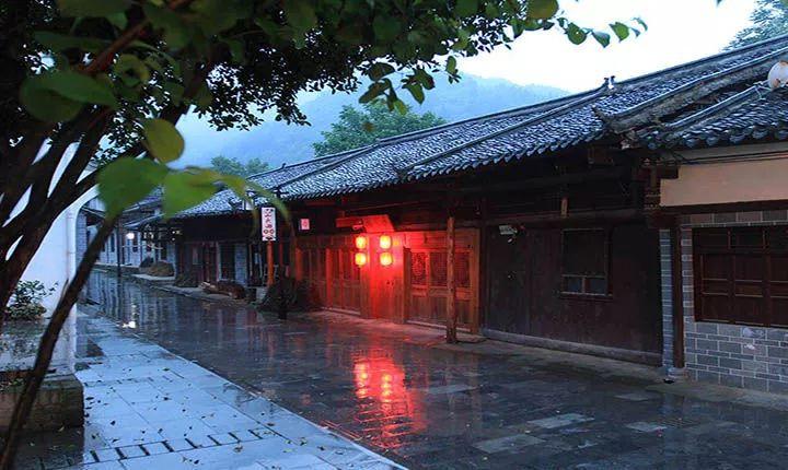 探索未知山峰